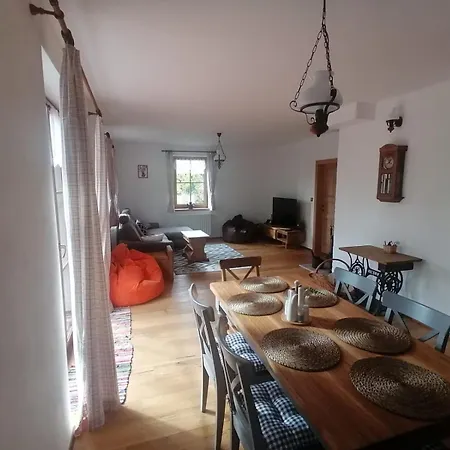 U Manouse *